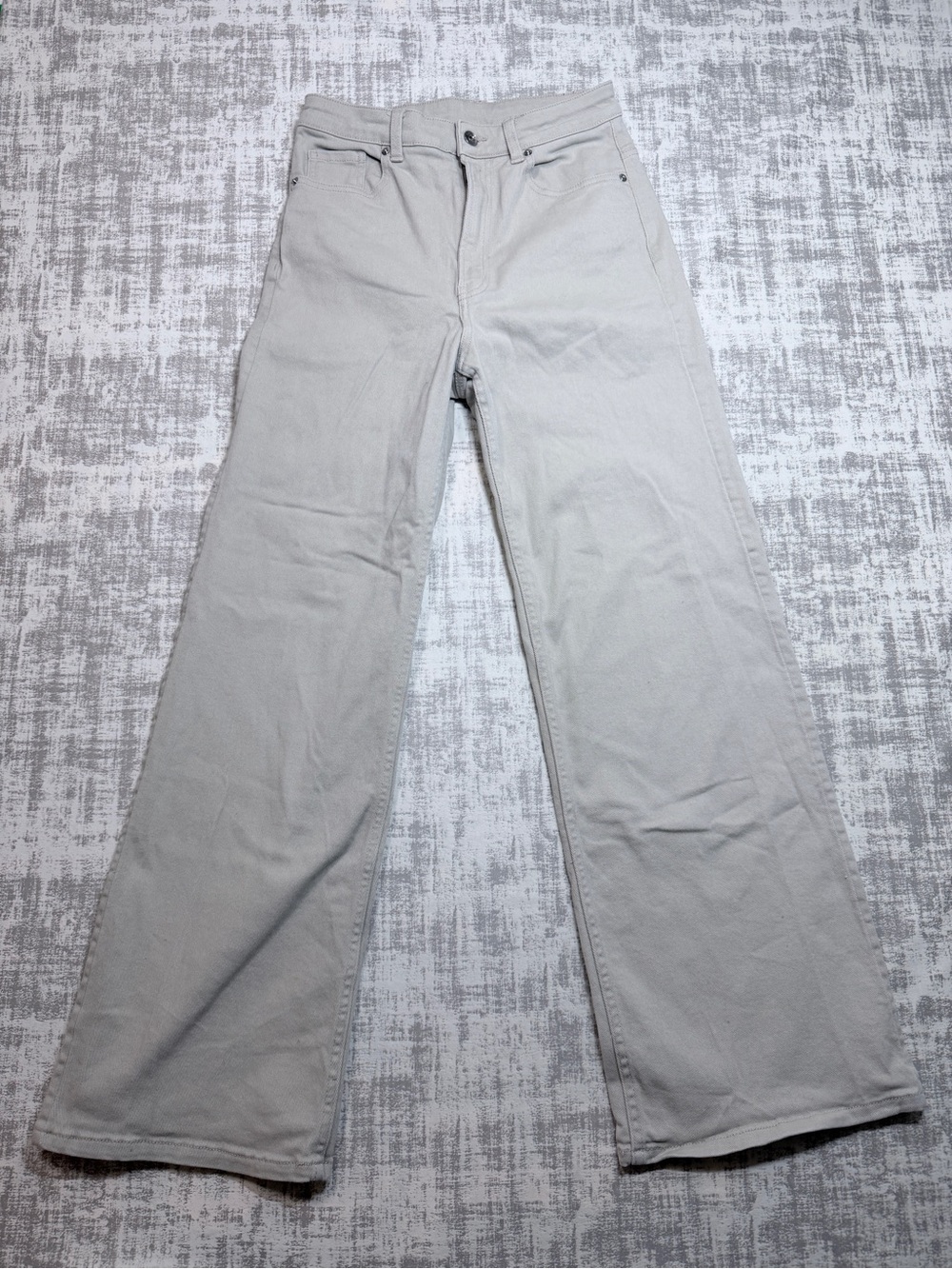 Divided by H&M Women's High-Rise Wide Leg Jeans in Beige Size 6 on tag